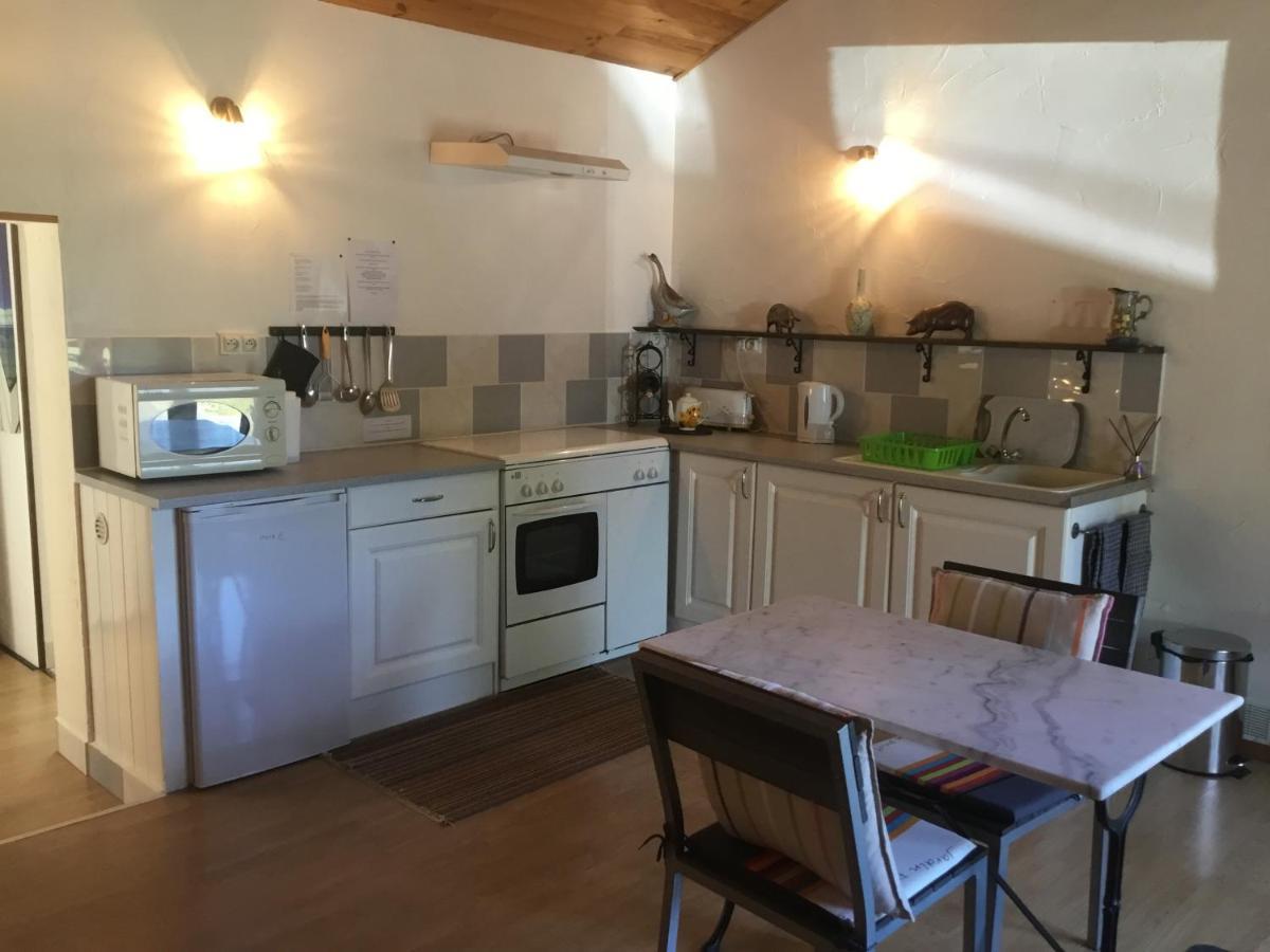 Breesfalt Gite Accomodation Vila Maisonnais-Sur-Tardoire Exterior foto