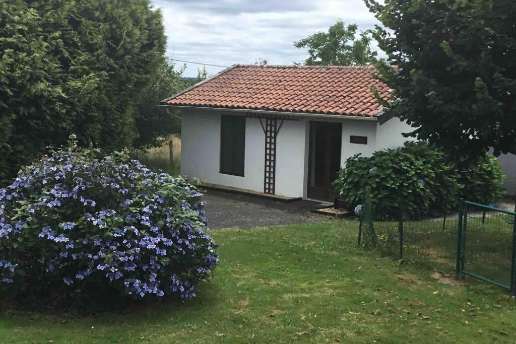Breesfalt Gite Accomodation Vila Maisonnais-Sur-Tardoire Exterior foto