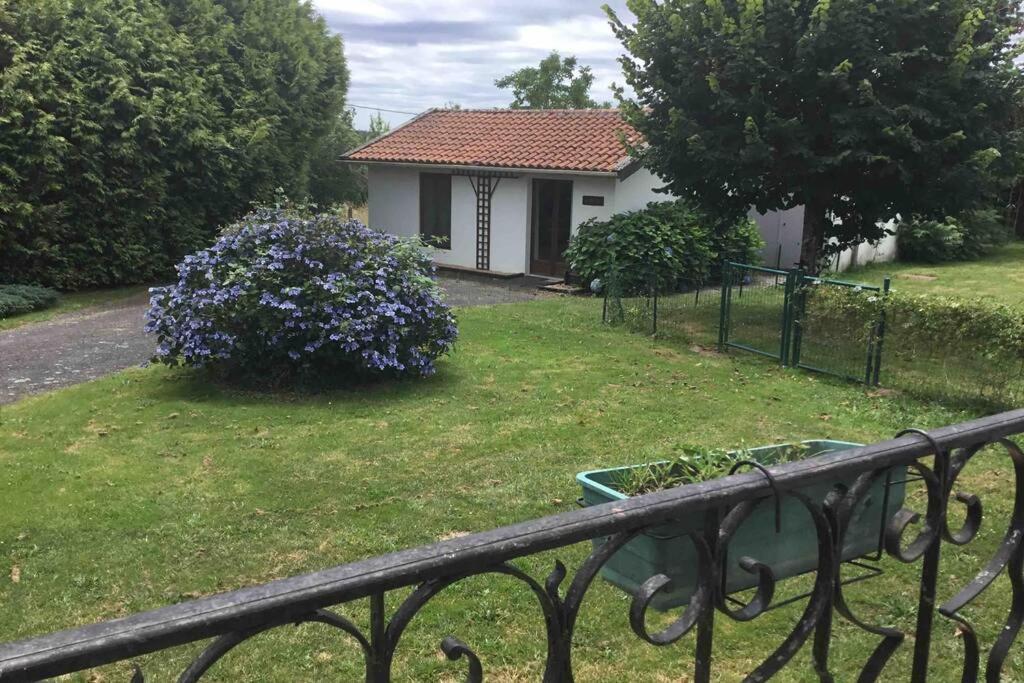 Breesfalt Gite Accomodation Vila Maisonnais-Sur-Tardoire Exterior foto